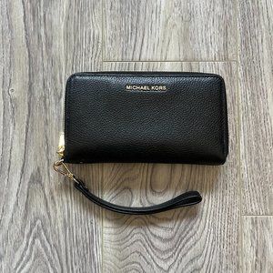 Large Leather Smartphone Wristlet - Michael Kors